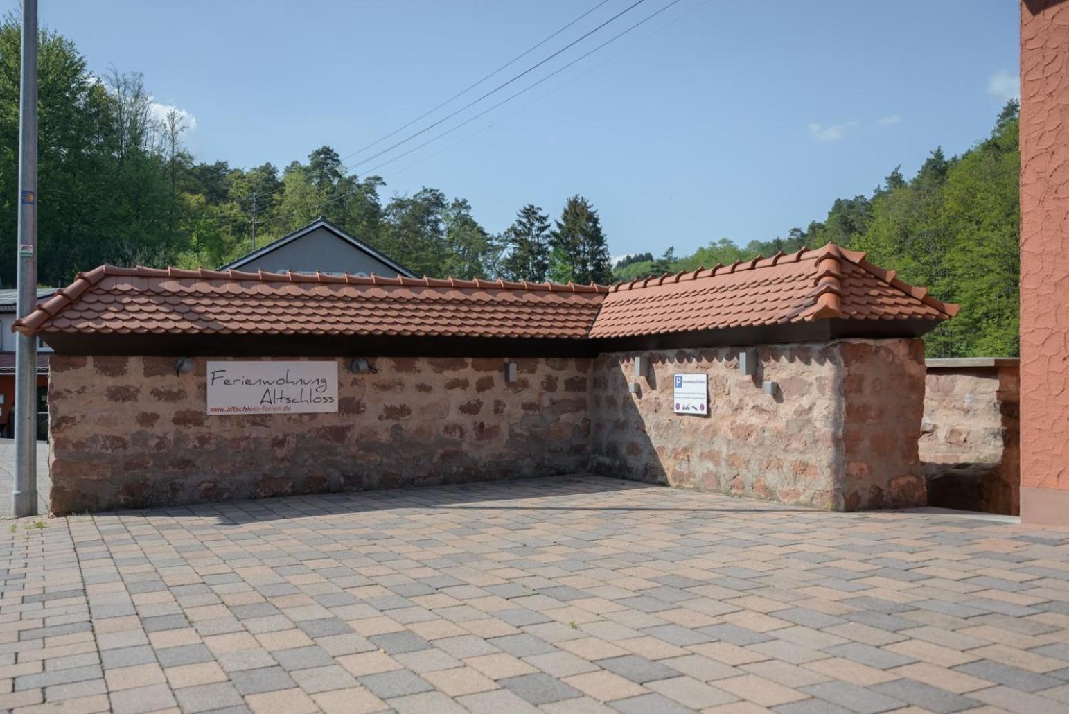 Ferienwohnung Altschloss 에펜브룬 외부 사진